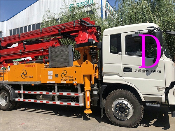 青岛小型混凝土泵车价格 (3)