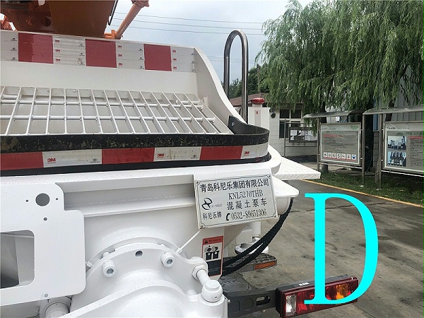 青岛小型混凝土泵车价格 (4)