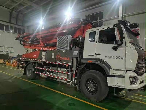 混凝土泵车