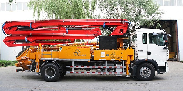 科尼乐 重汽T5G30米 混凝土泵车