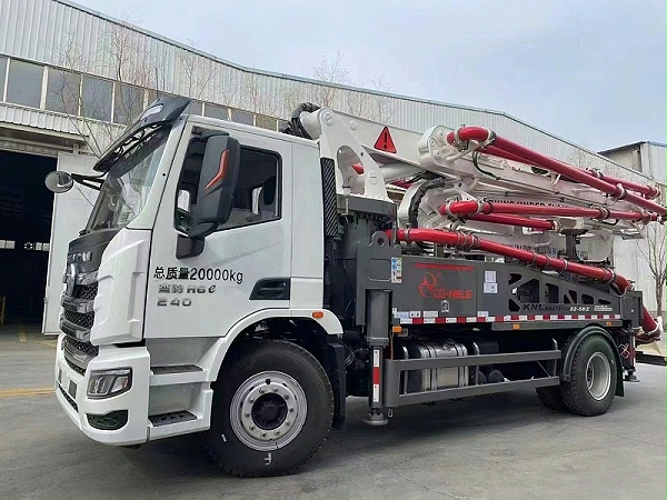 32米泵车 (1)