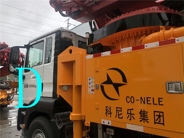 青岛小型混凝土泵车价格 (2)